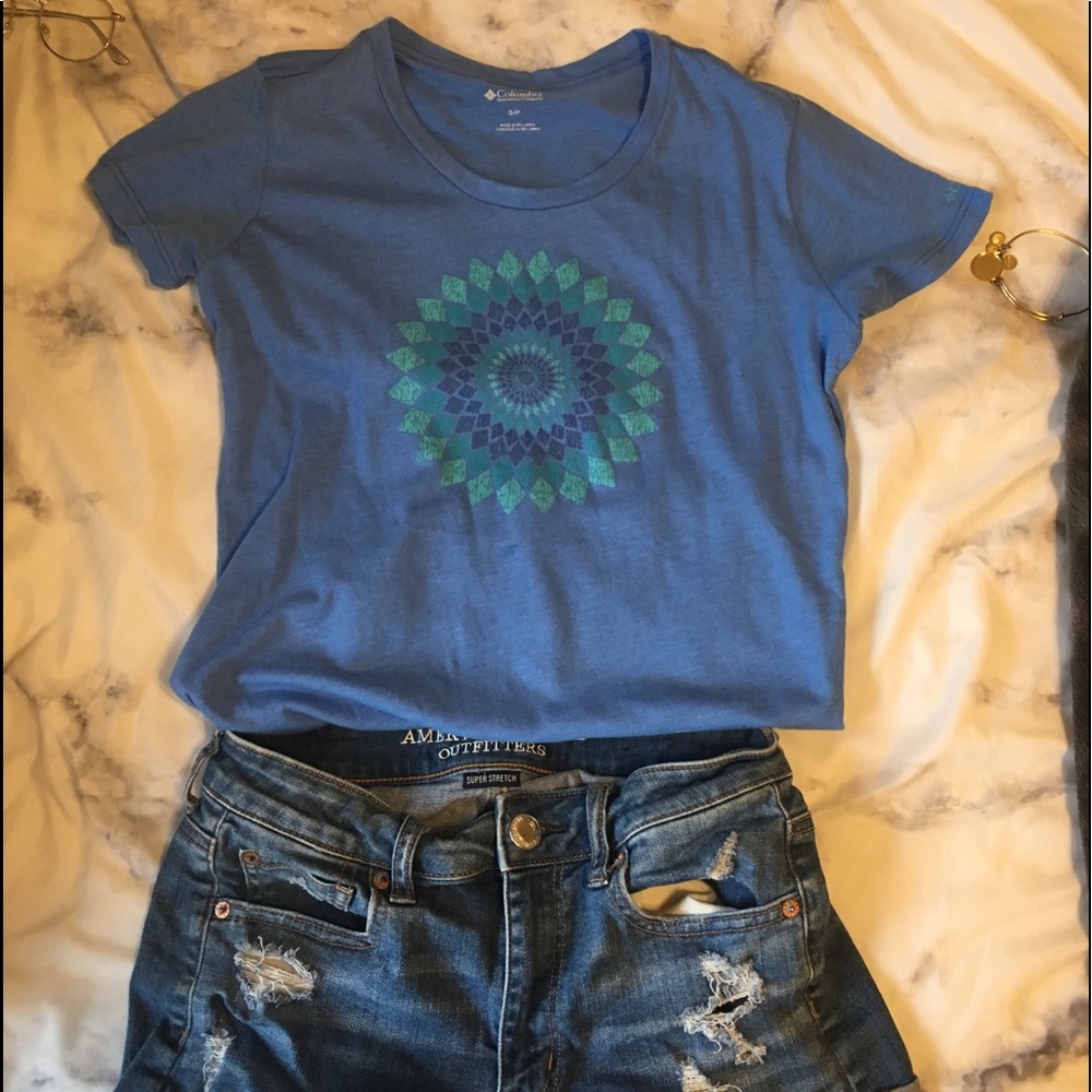 columbia t shirt